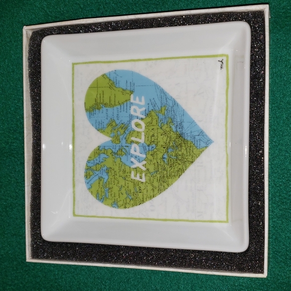 EXPLORE HEART EARTH Trinket Tray - Picture 1 of 4